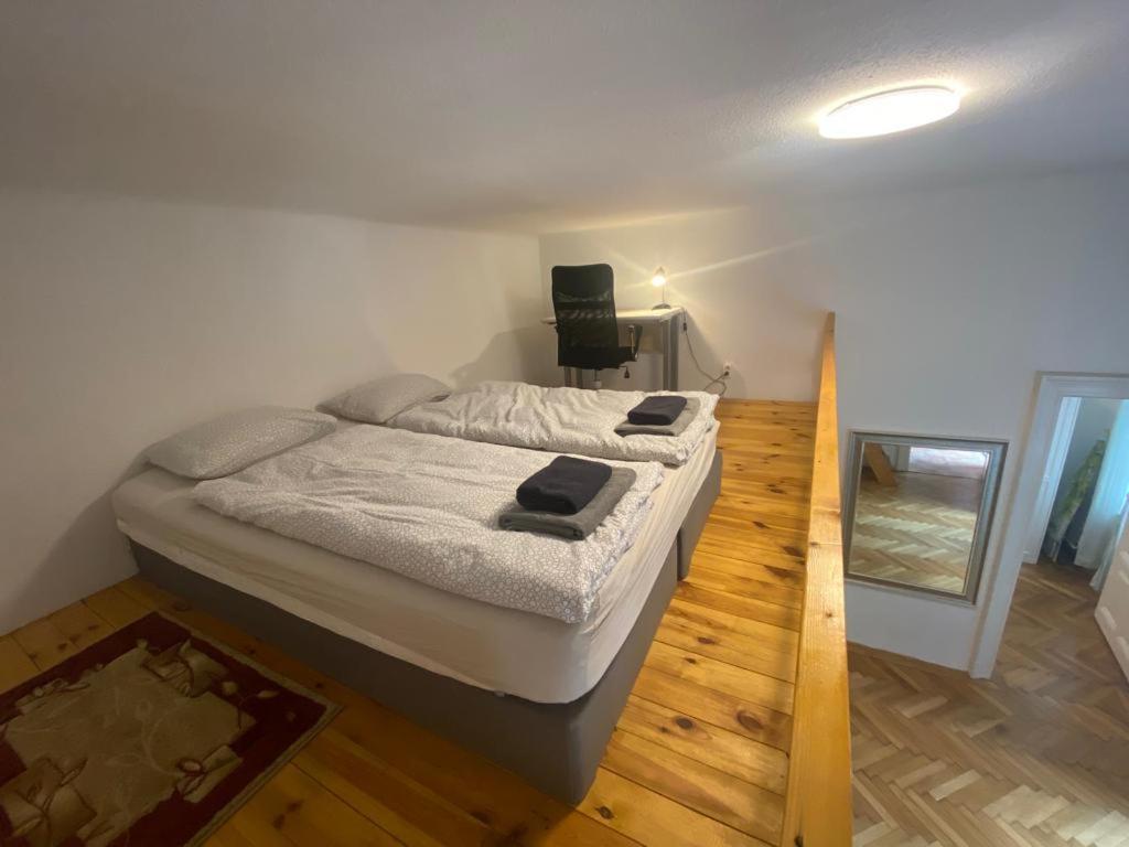 Ac With Free Parking At Acacia St, City Center Budapest Exterior foto