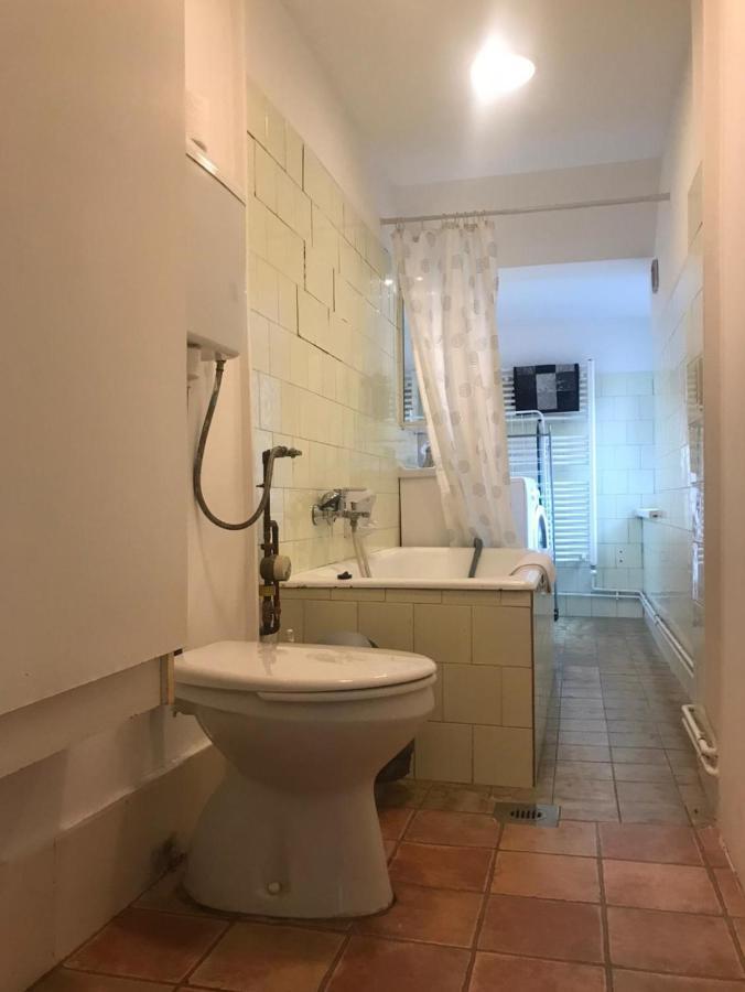Ac With Free Parking At Acacia St, City Center Budapest Exterior foto