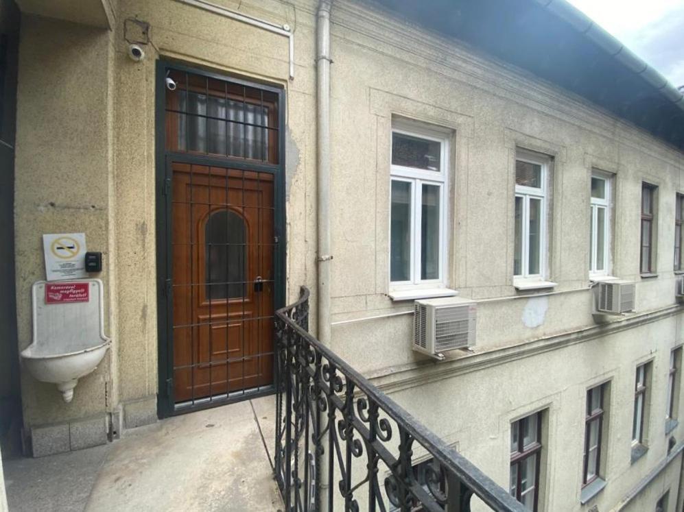 Ac With Free Parking At Acacia St, City Center Budapest Exterior foto
